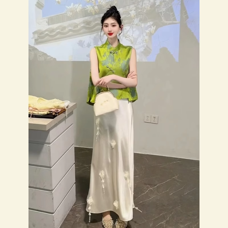 夏季重要场合名媛气质女神范醋酸缎面新中式绿色马甲连衣裙套装女