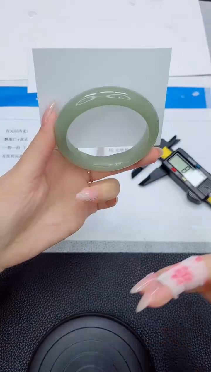 石英质玉手镯未镶嵌203-56.6