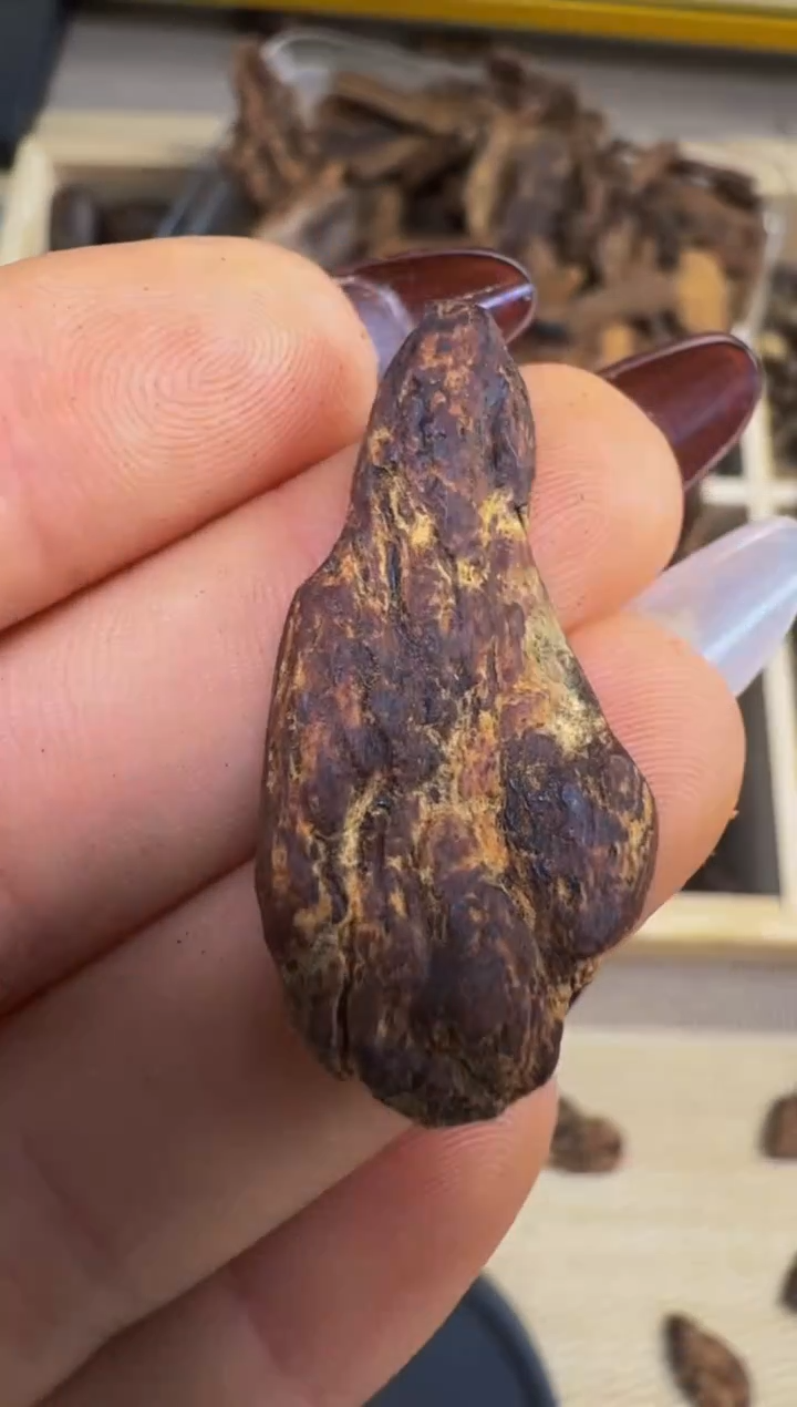 【闪购商品】沉香吊坠越南惠安红土 