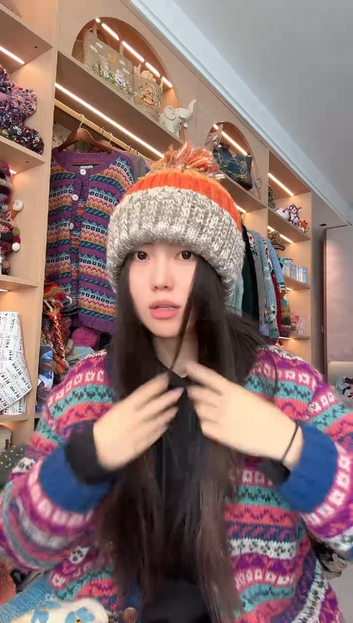 羊毛灰南翻边帽 