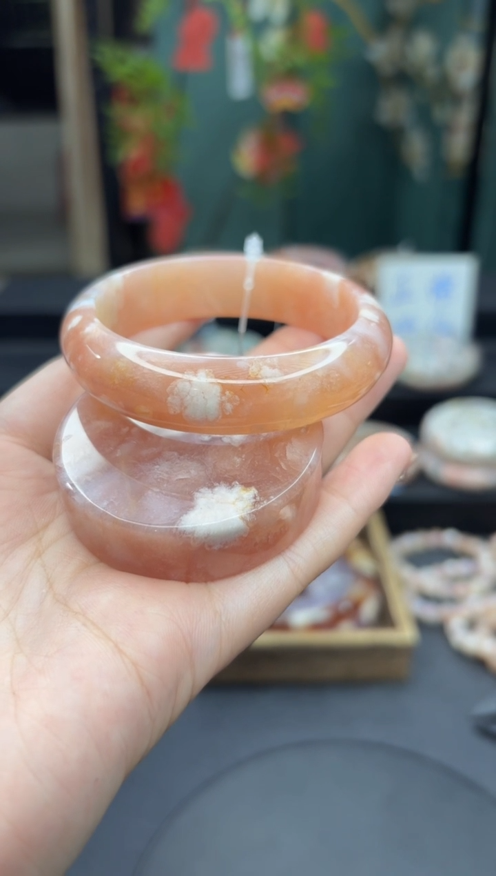 【闪购商品】石英质玉手镯未镶嵌143（54圈赠送镯心）