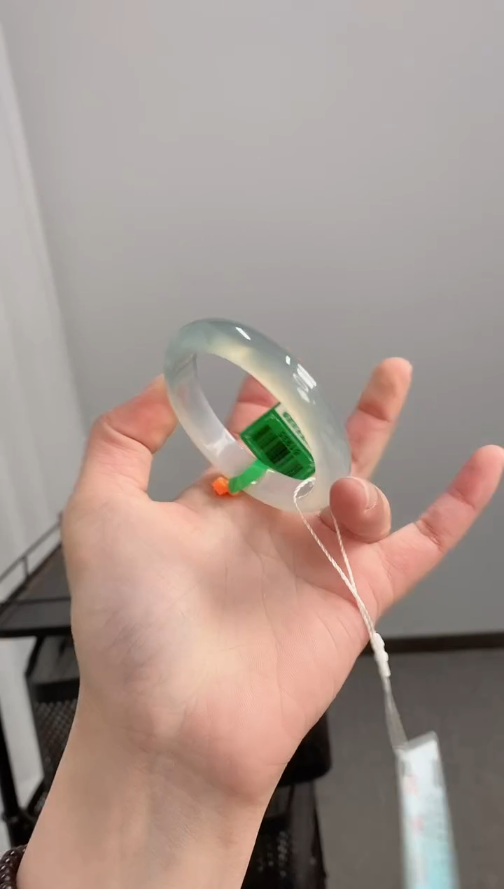 【闪购商品】玛瑙/玉髓手镯未镶嵌52圈