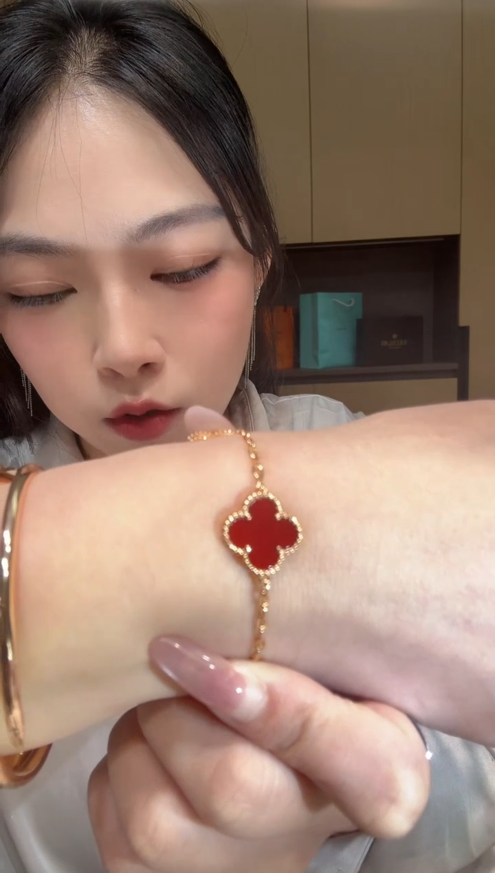 玛瑙/玉髓手链18K金镶嵌k玫红单花手链ghj