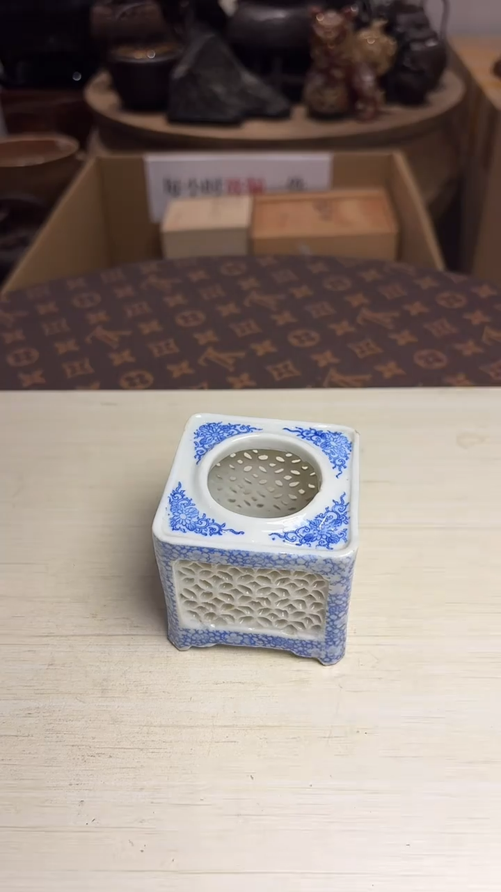 谢谢老板回流产品有磨损正常，慎拍。