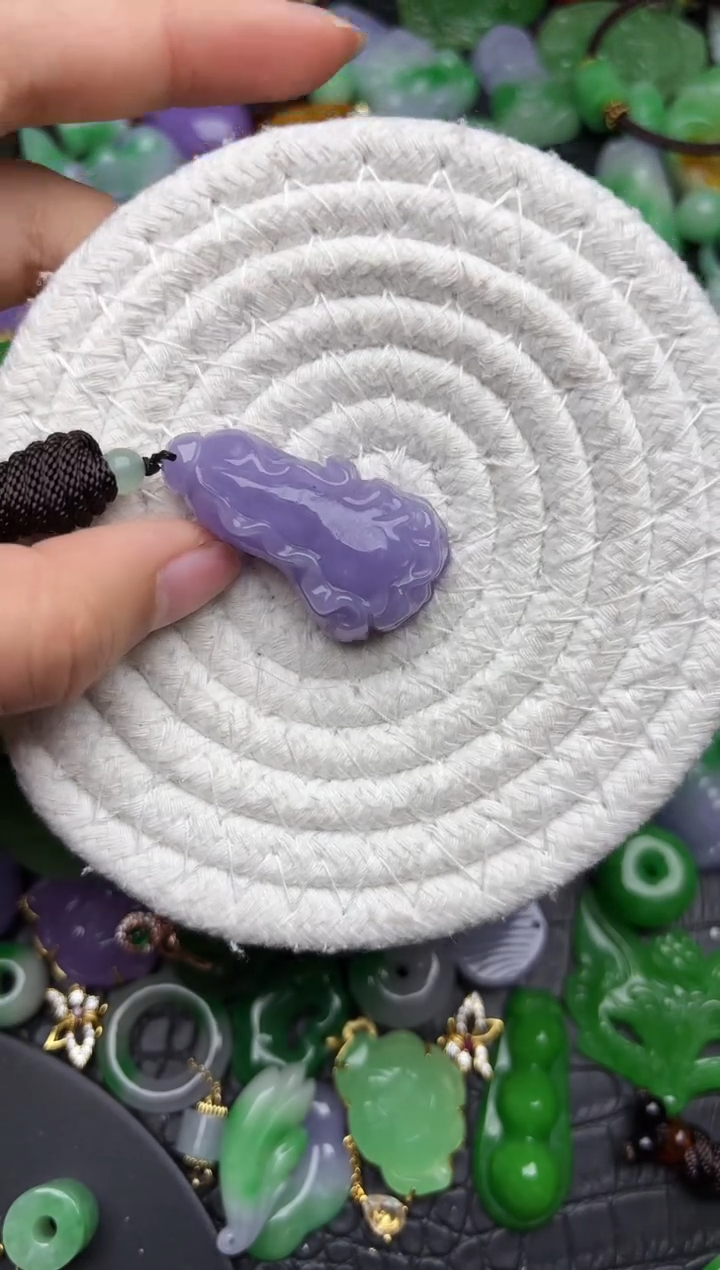 颈饰未镶嵌翡翠缅甸翡翠吊坠