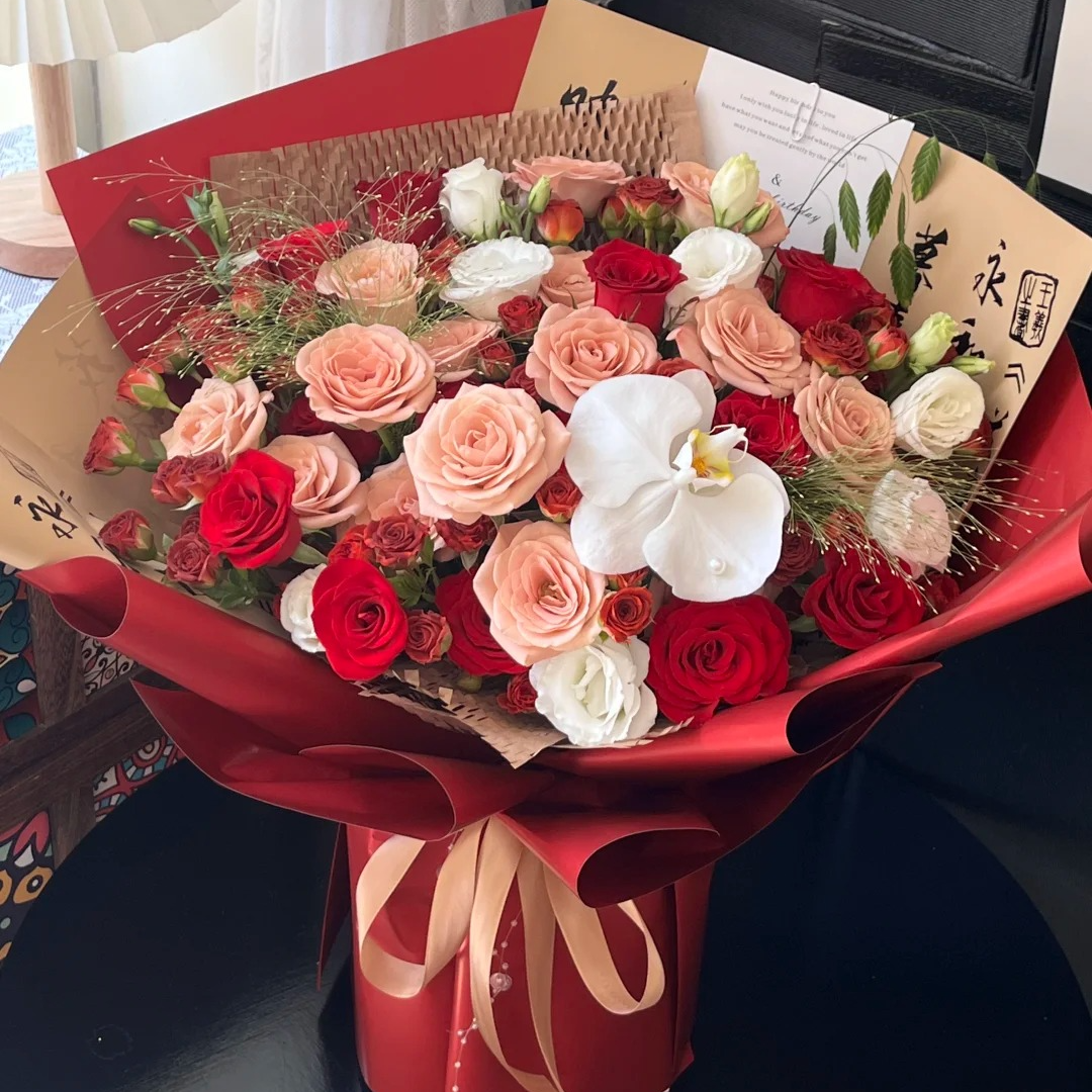 订婚结婚送丈母娘新鲜花束鲜花店订购同城速配送生日礼物附近团购