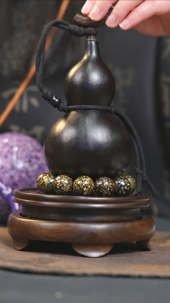 【闪购商品】YP103大漆酒葫芦不包手串及旋转底座