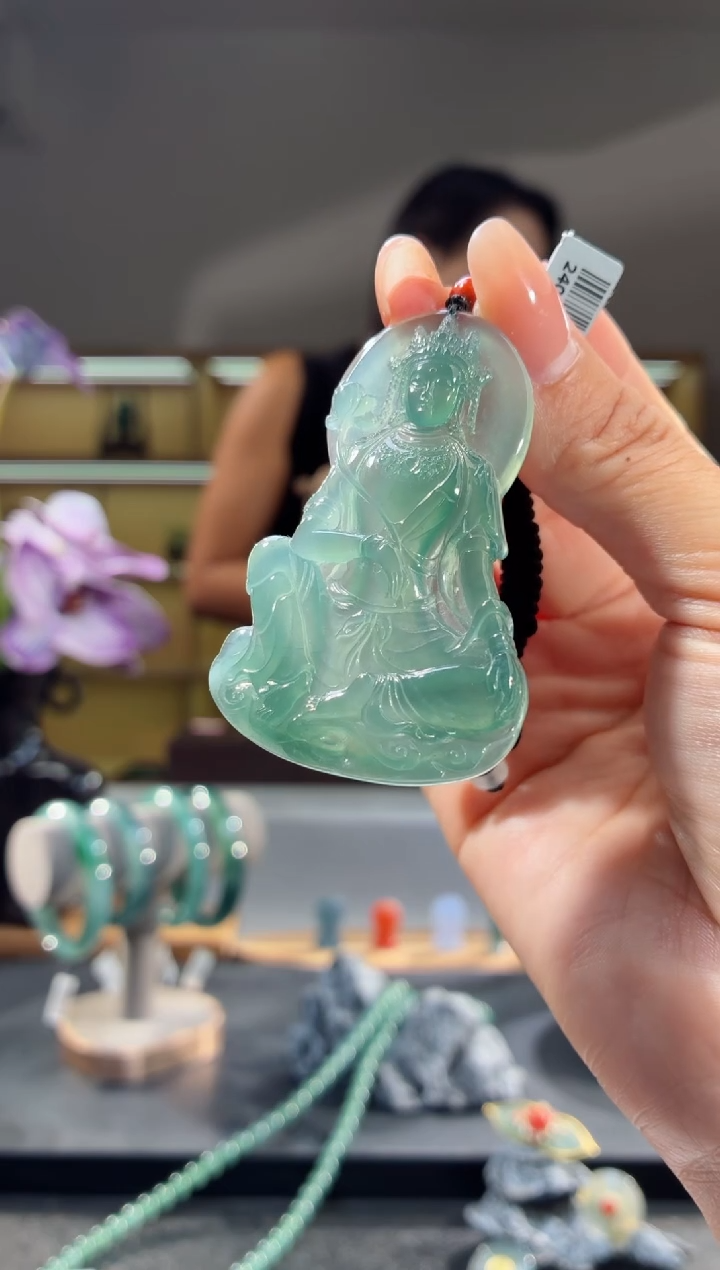 吊坠(不含链)未镶嵌翡翠大势至