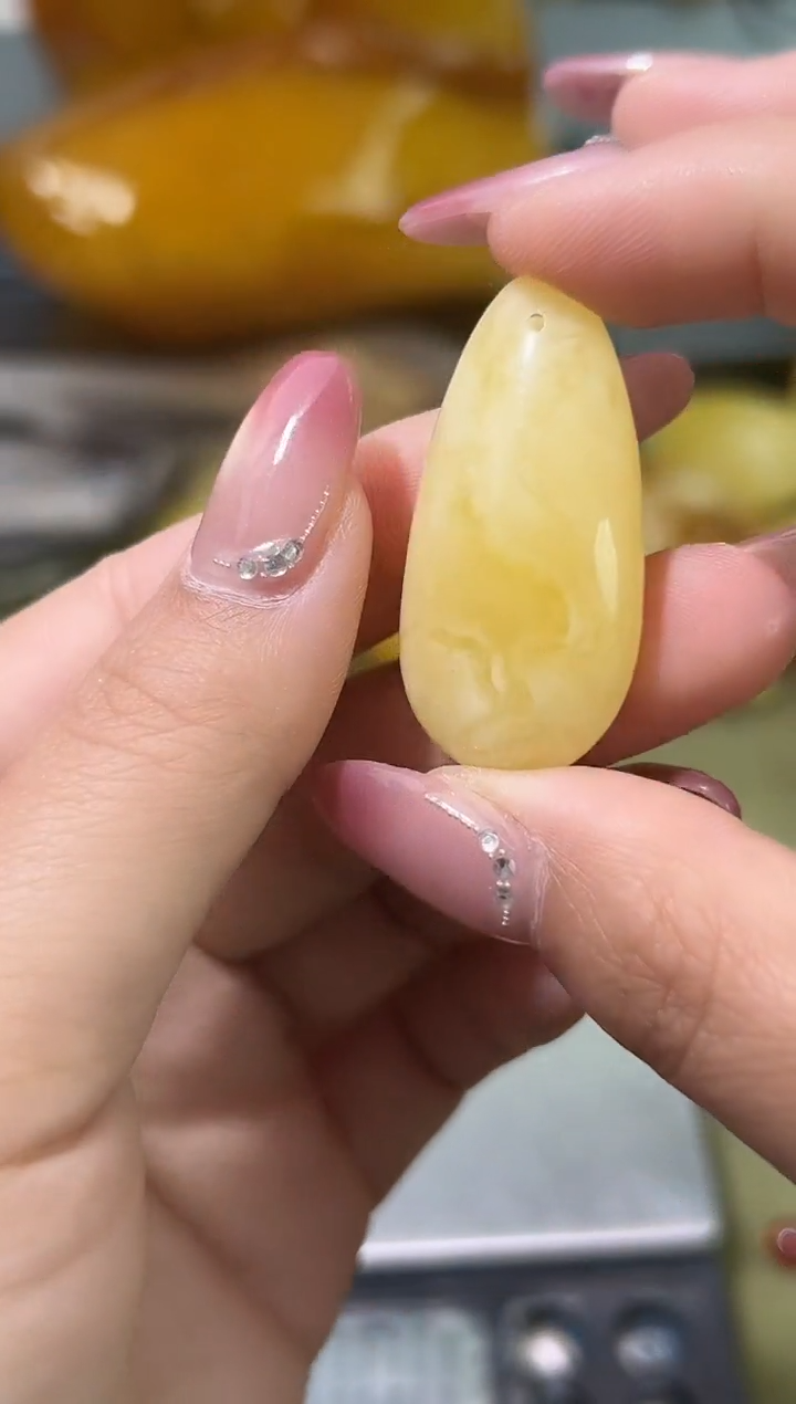裸石琥珀未镶嵌天然琥珀蜜蜡吊坠