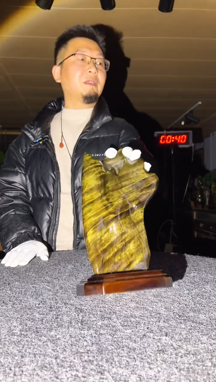 金丝楠木雕款以**贵金丝楠木摆件