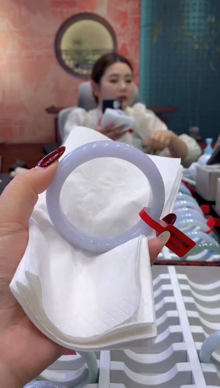 【闪购商品】翡翠手镯未镶嵌多人0010875