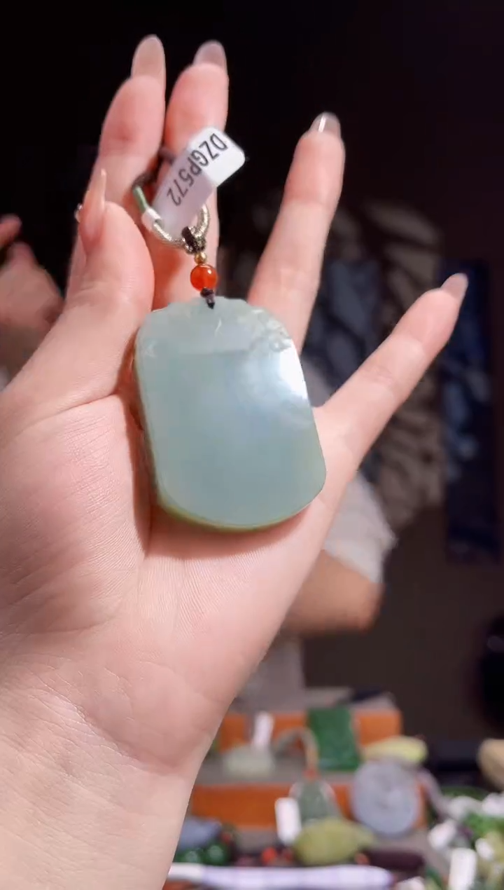 【闪购商品】和田玉颈饰未镶嵌拍一发一