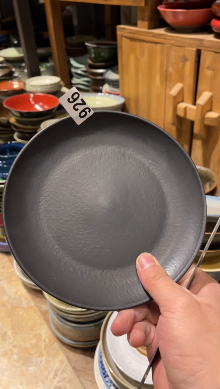 【闪购商品】瓷片926 黑色的菜盘1个