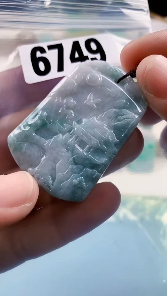 【闪购商品】翡翠挂件未镶嵌天然翡翠吊坠挂件