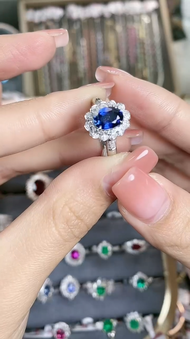 【闪购商品】蓝宝石戒指18K金镶嵌18K金镶嵌蓝宝石戒指