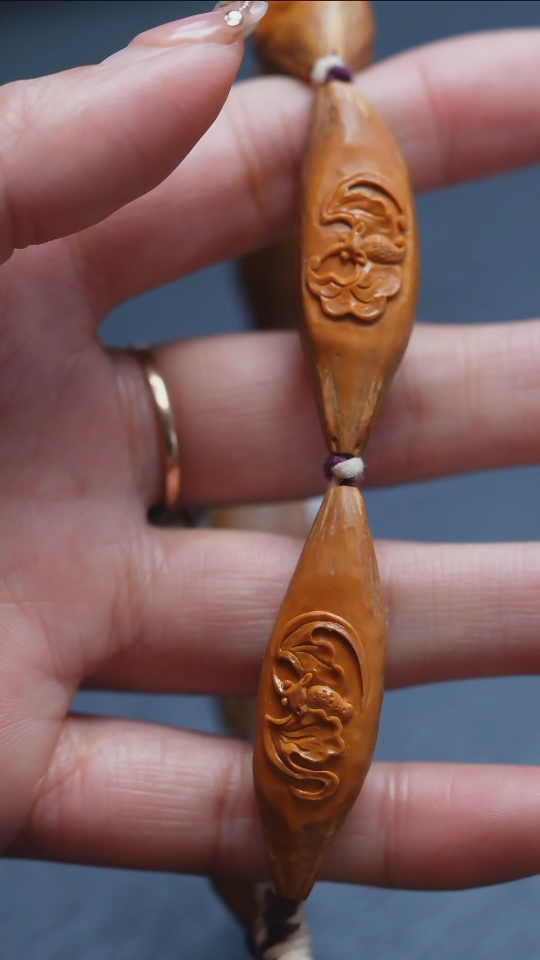 【闪购商品】橄榄核吊坠苏工橄榄核