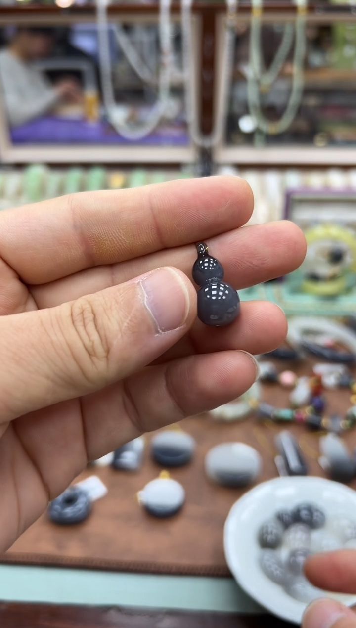 颈饰未镶嵌和田玉福禄