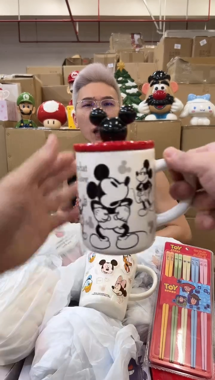 原盒米奇手稿带盖杯