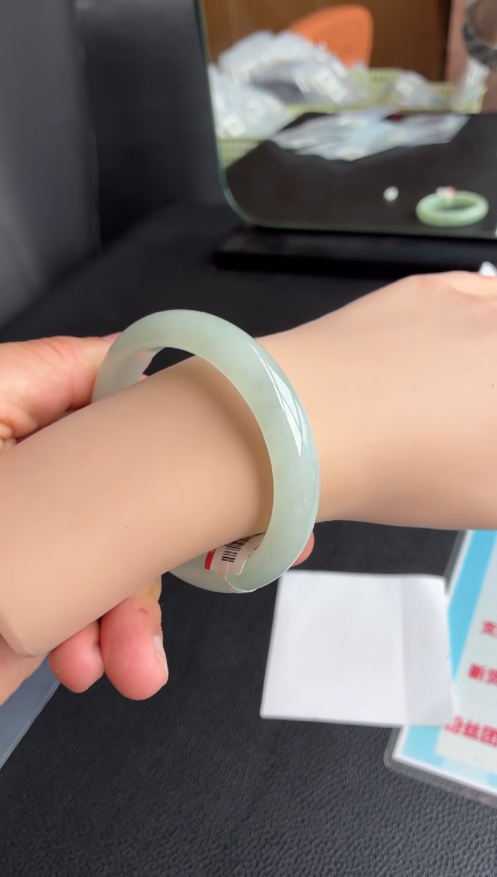 未镶嵌手镯翡翠88号55.7*11.7*8.1正圈