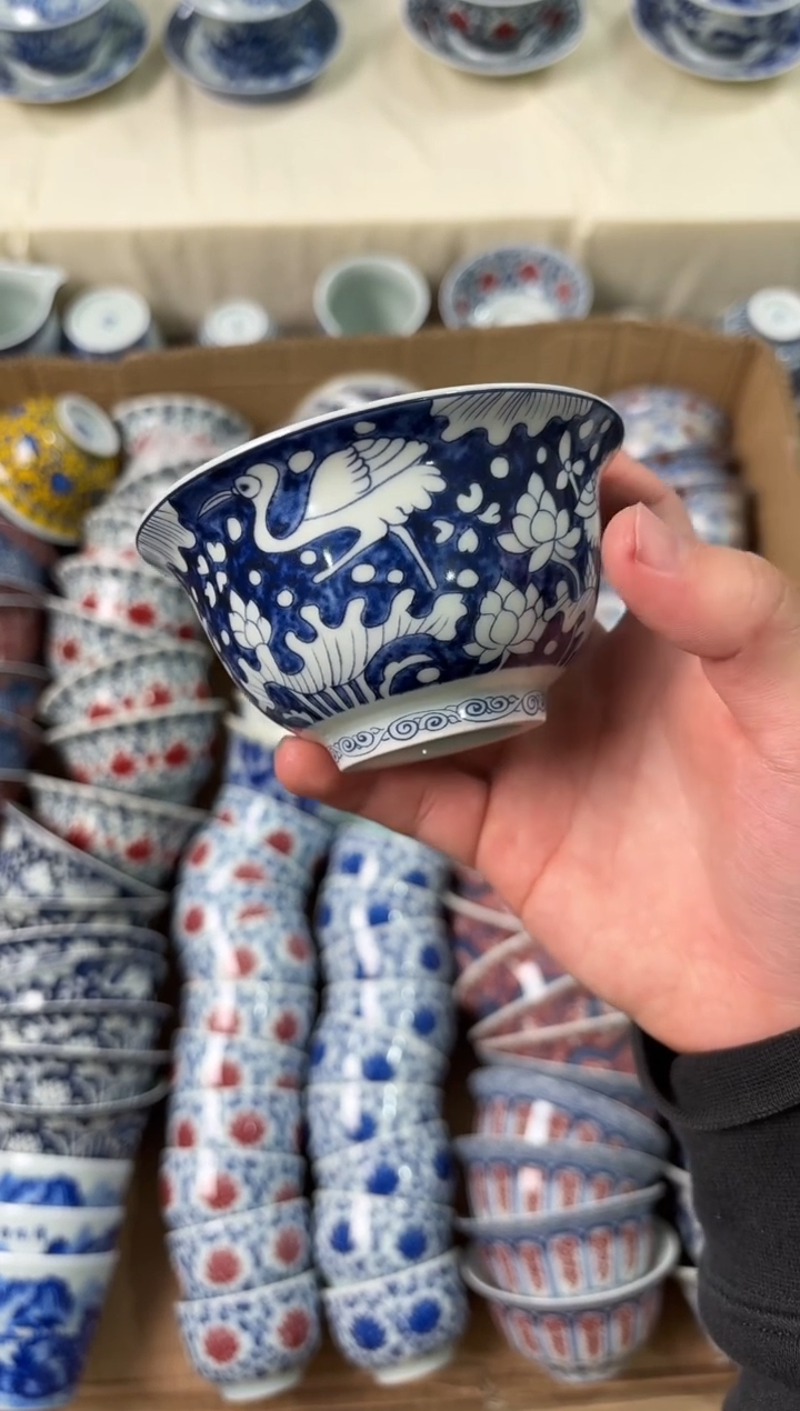 杯子瓷景德镇陶瓷茶具青花一路连科压手杯