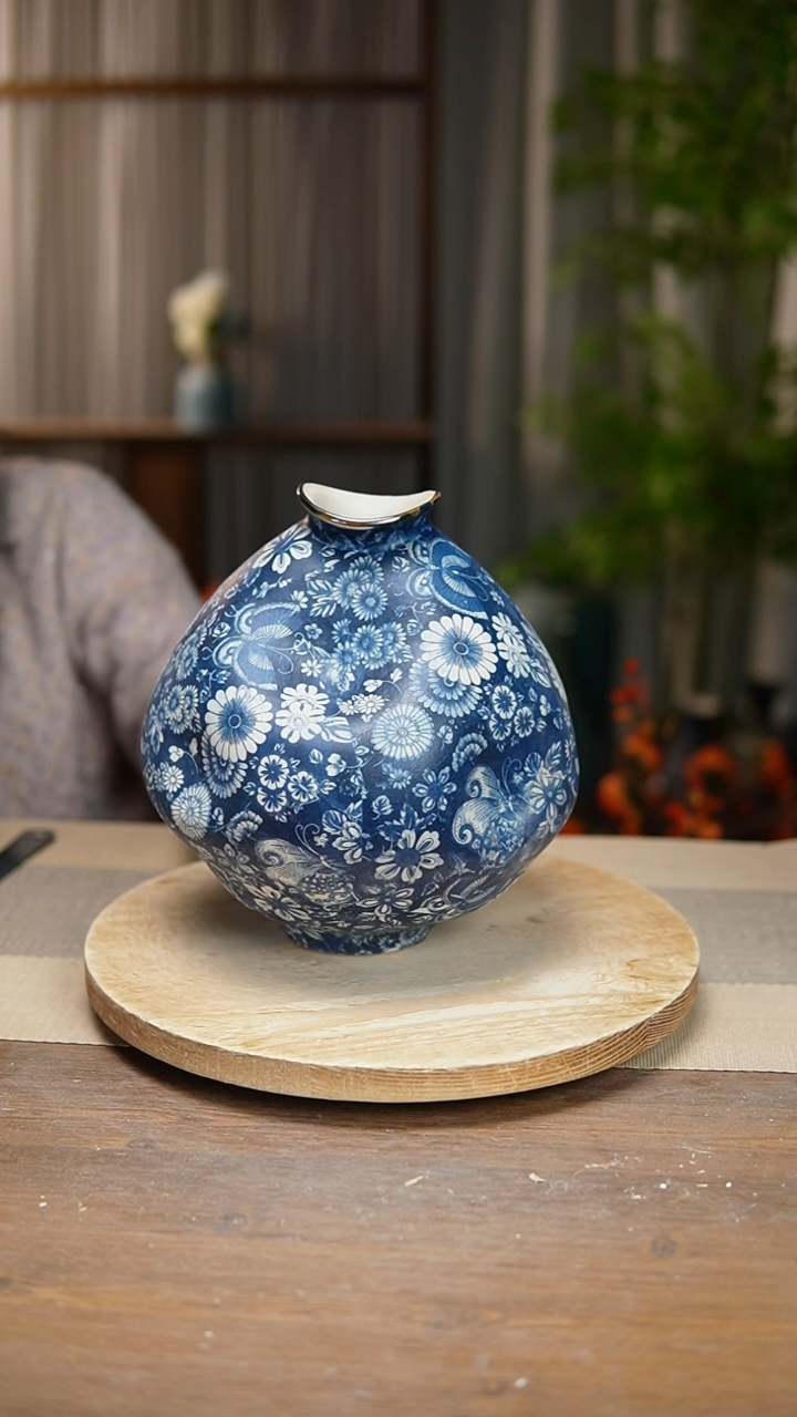 【闪购商品】陶瓷花器青花瓷蝶恋花大肚