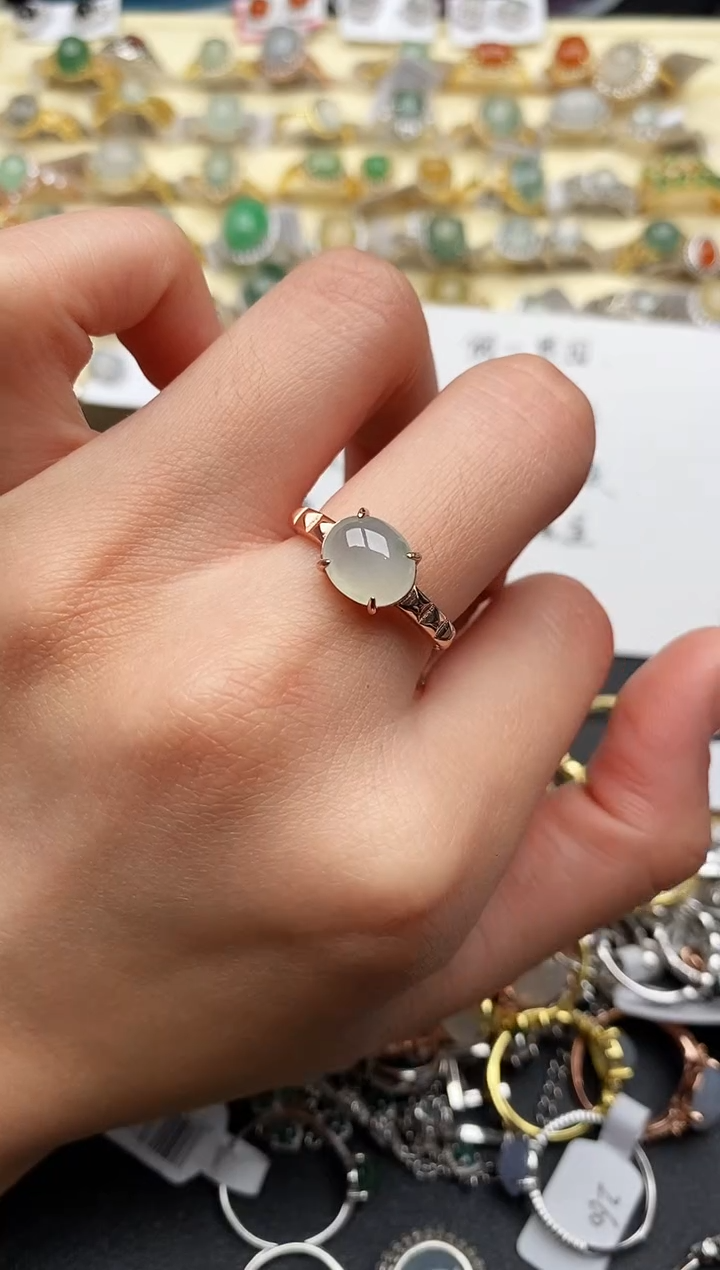 【闪购商品】翡翠戒指银S925镶嵌6666666+5