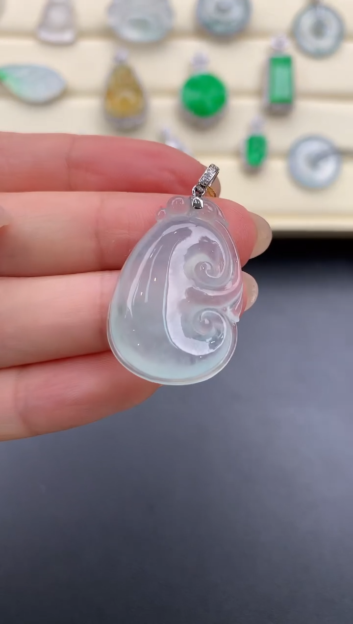 【闪购商品】翡翠颈饰18K金镶嵌X426     