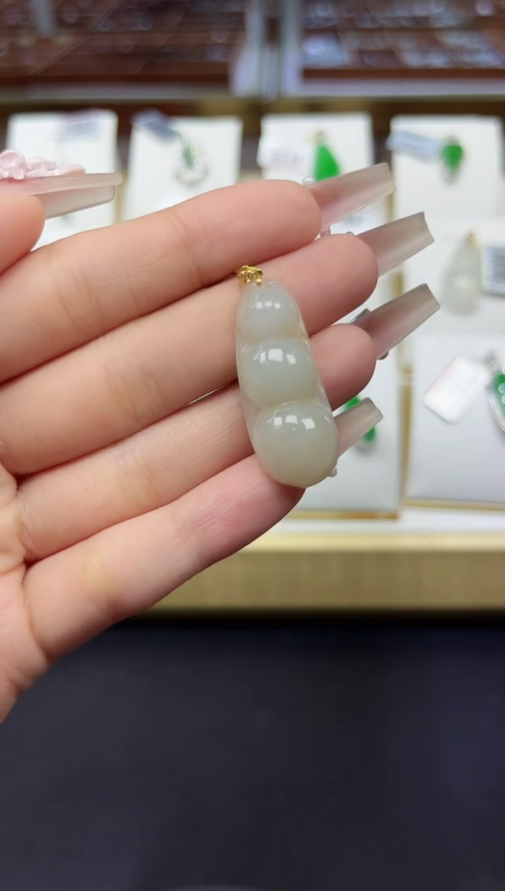 翡翠18K金镶嵌吊坠(不含链)福豆多样性发其一@@CMT