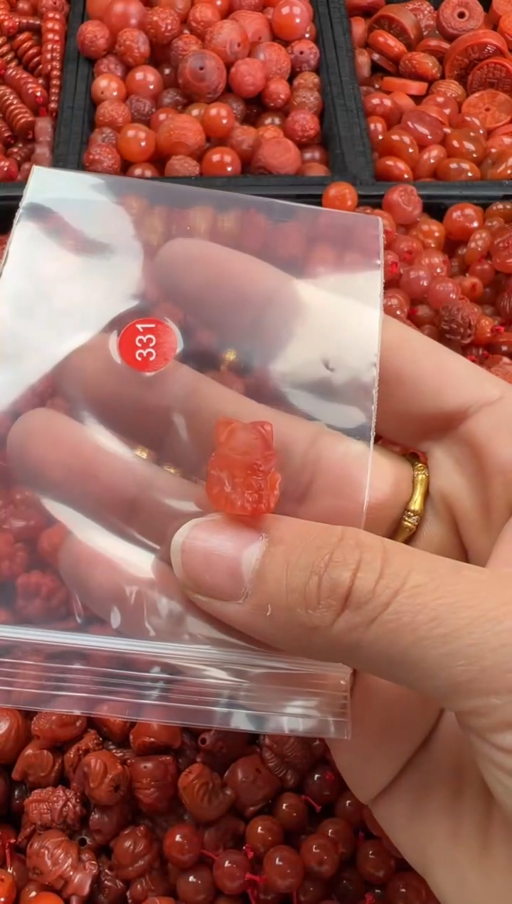 【闪购商品】南红玛瑙颈饰未镶嵌1