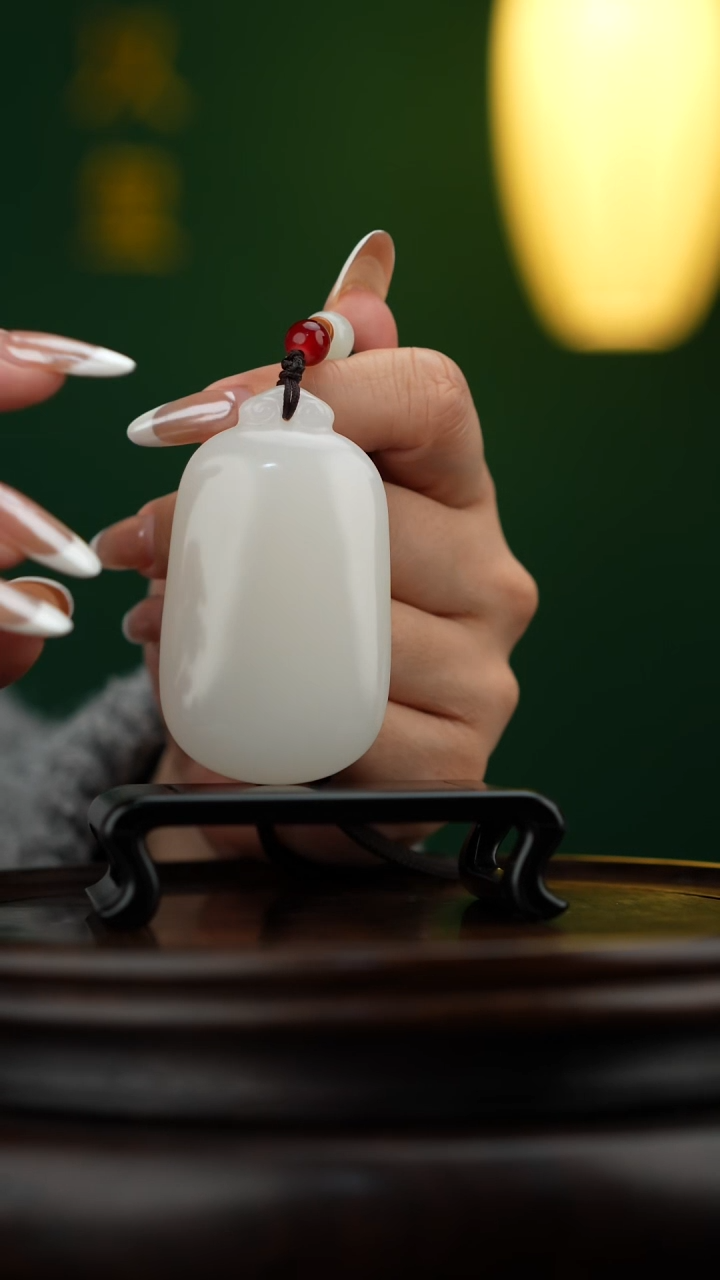 玉【无事牌】天然玉石手把件