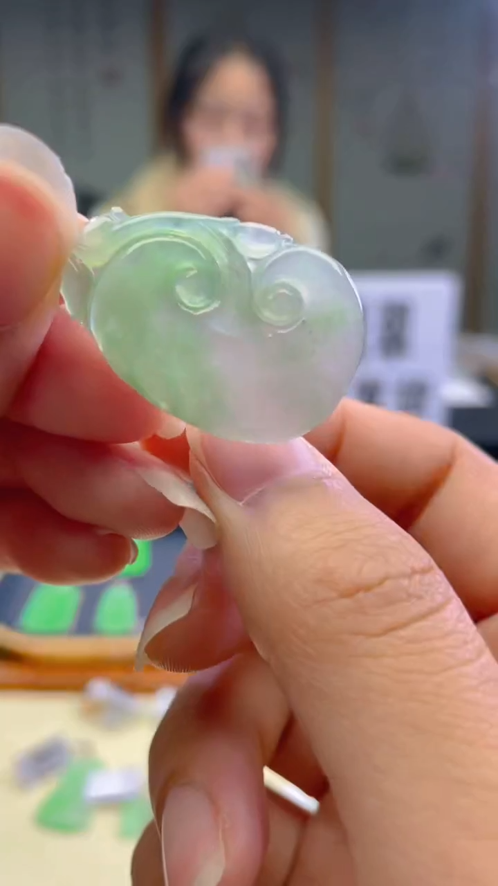 【闪购商品】翡翠颈饰未镶嵌天然A货翡翠