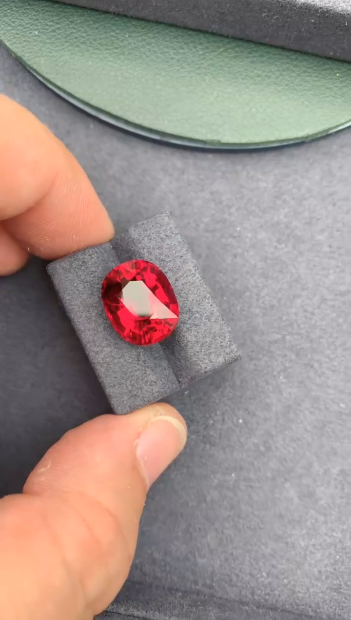 【闪购商品】碧玺裸石未镶嵌10ct 卢比来碧玺