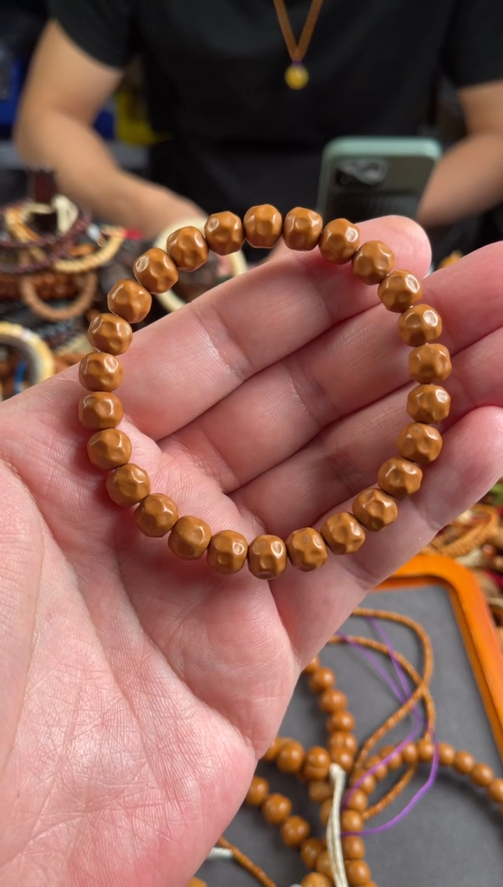 手串猴头核桃王胖子文玩工作室奶酪9.5左右