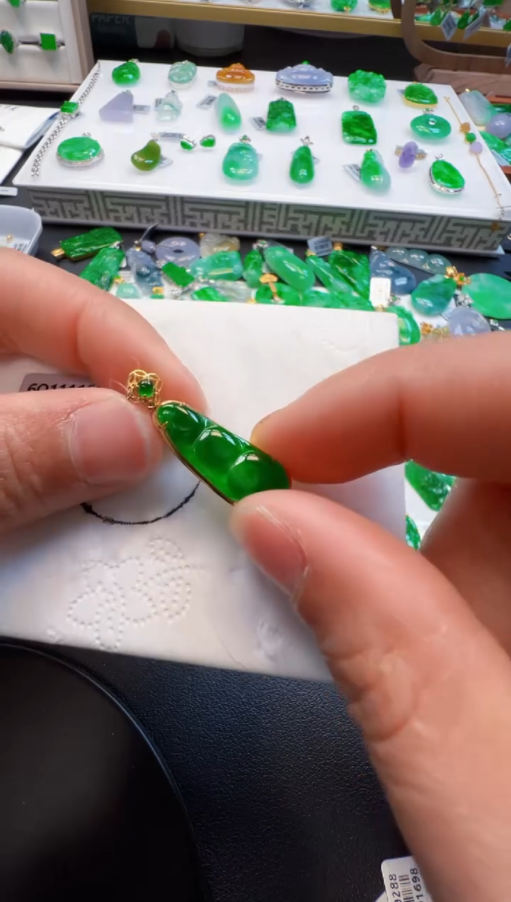 【闪购商品】定制翡翠18K金镶嵌1500元