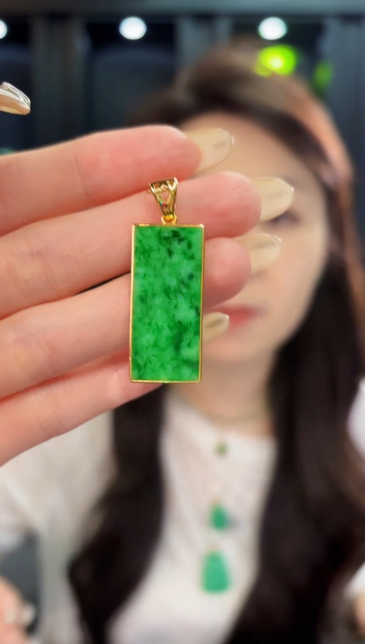 翡翠未镶嵌吊坠(不含链)缅料A货/多样性发货/一件