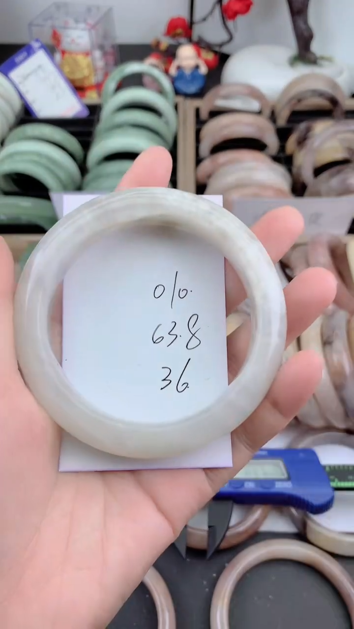 未镶嵌手镯石英质玉010