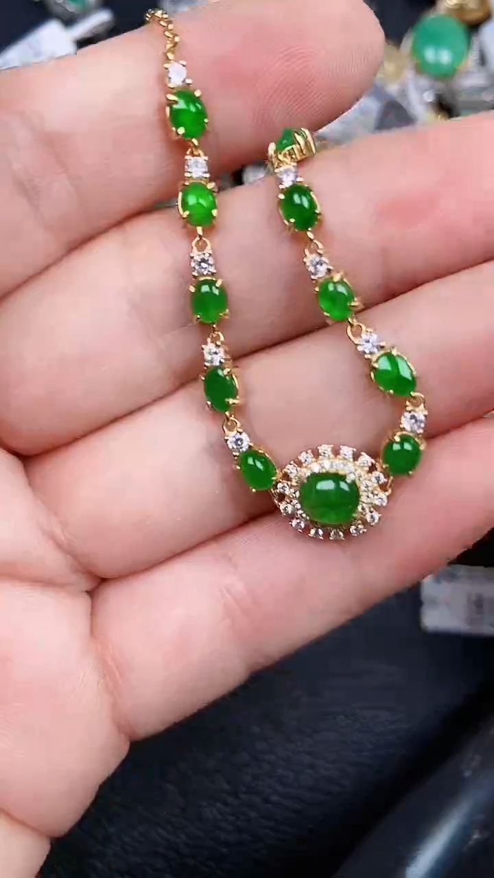 颈饰银S925镶嵌翡翠1886