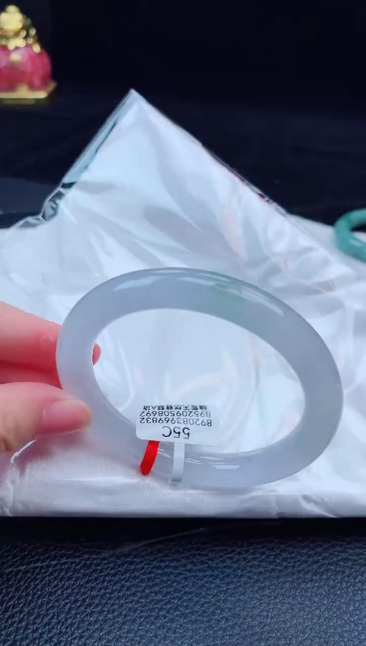 翡翠手镯未镶嵌缅甸天然翡翠A货手镯