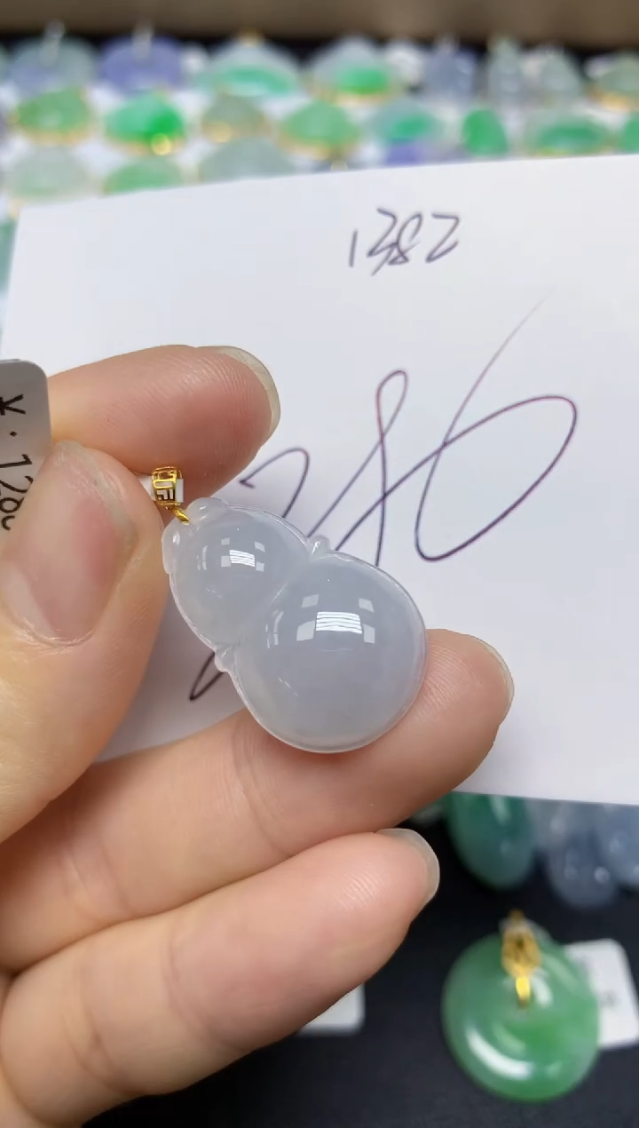 【闪购商品】翡翠18K金镶嵌挂件天然翡翠A货