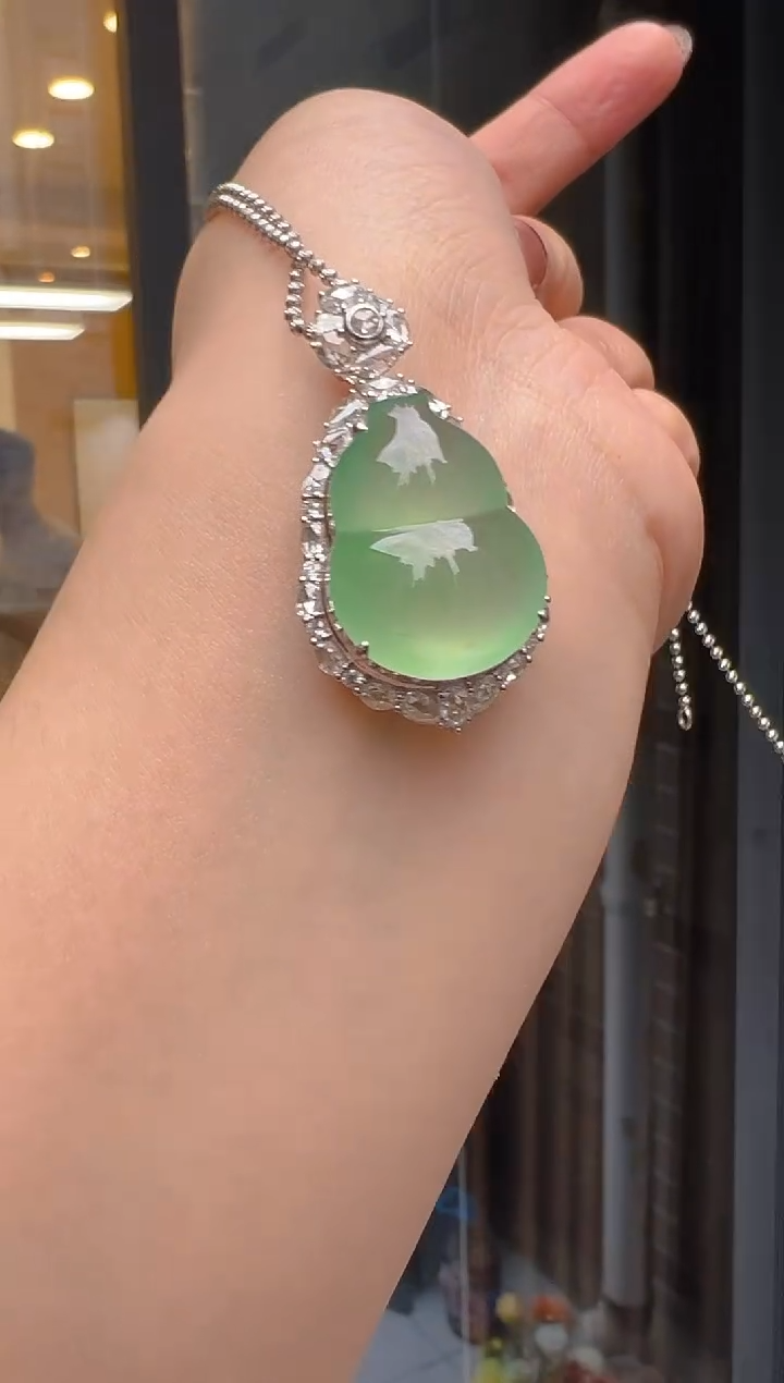 【闪购商品】翡翠18K金镶嵌吊坠(不含链)多样性团购发一件