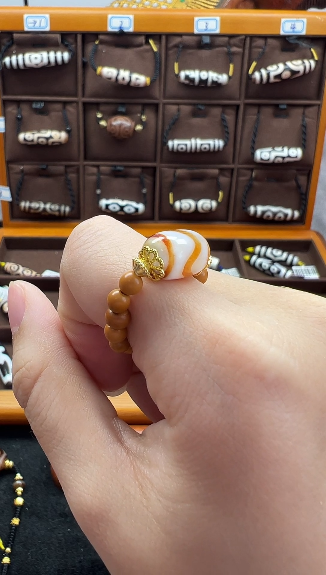 玛瑙/玉髓（覆膜）颈饰未镶嵌133.(微瑕)