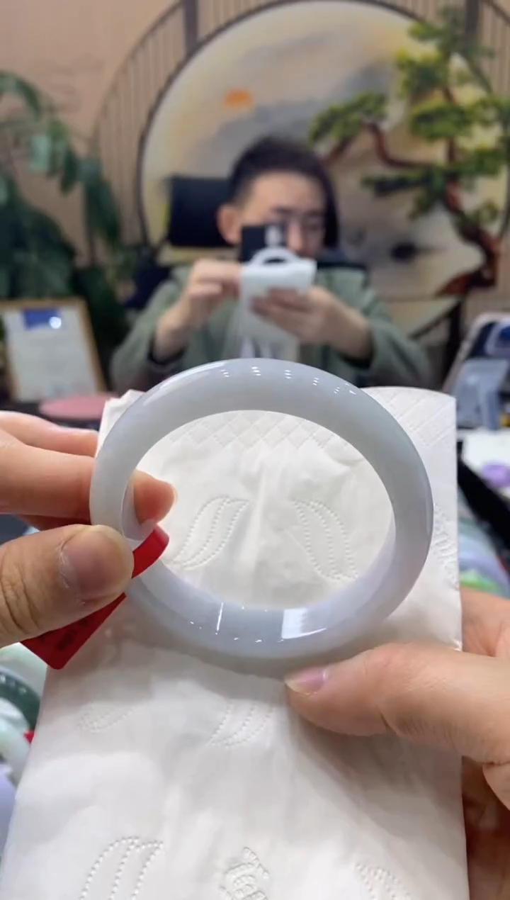 【闪购商品】翡翠手镯未镶嵌0000009606