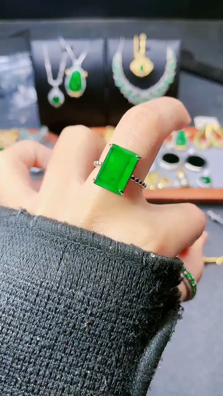 【闪购商品】翡翠戒指银S925镶嵌戒指