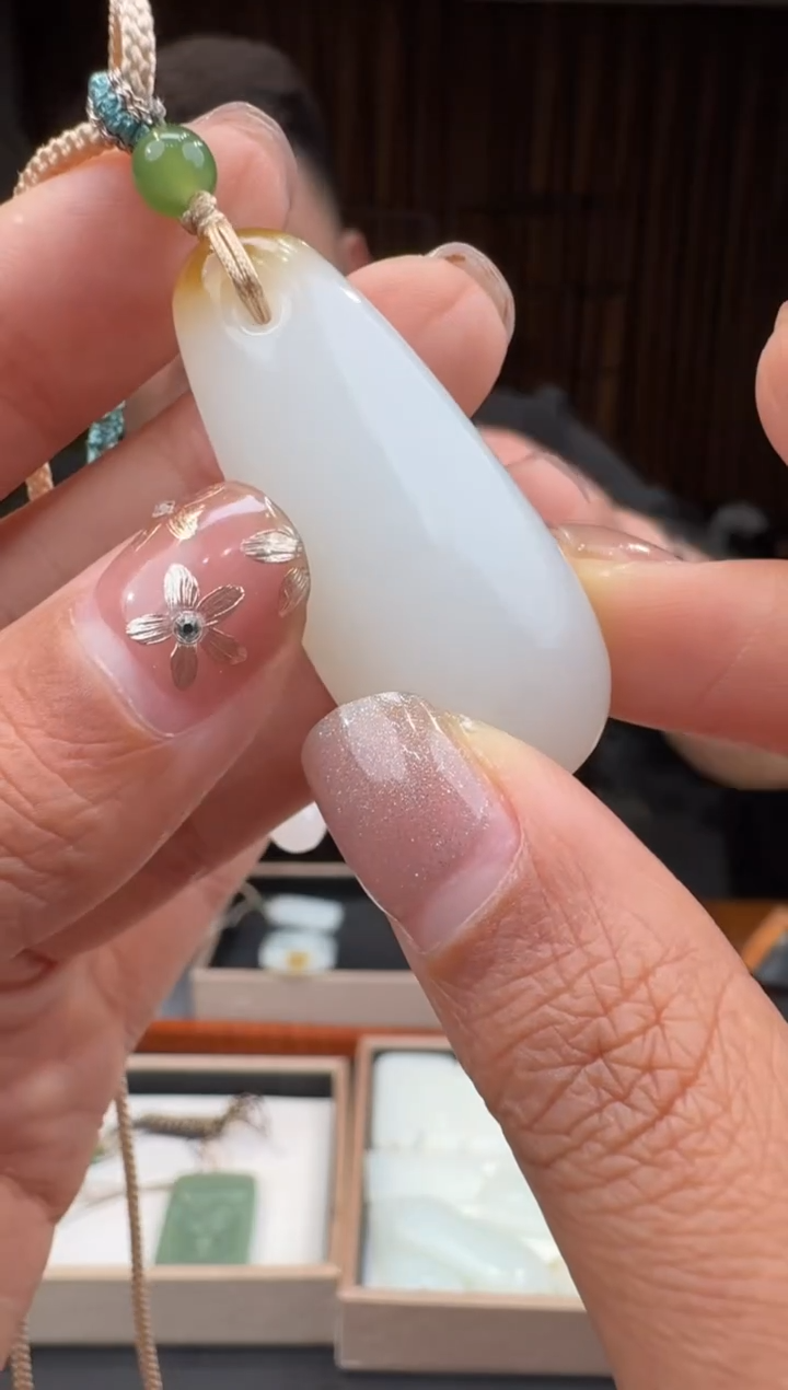 【闪购商品】和田玉149未镶嵌1.25冯总