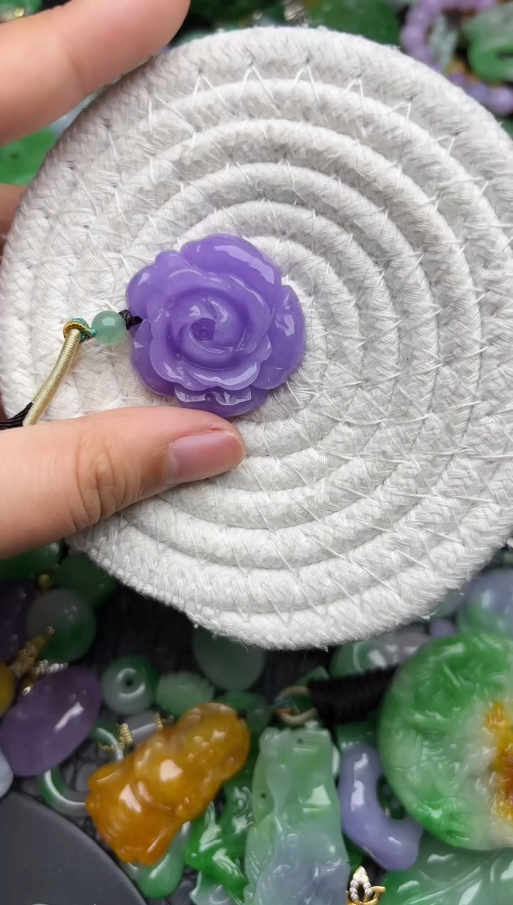 颈饰未镶嵌翡翠朱****a缅甸翡翠吊坠