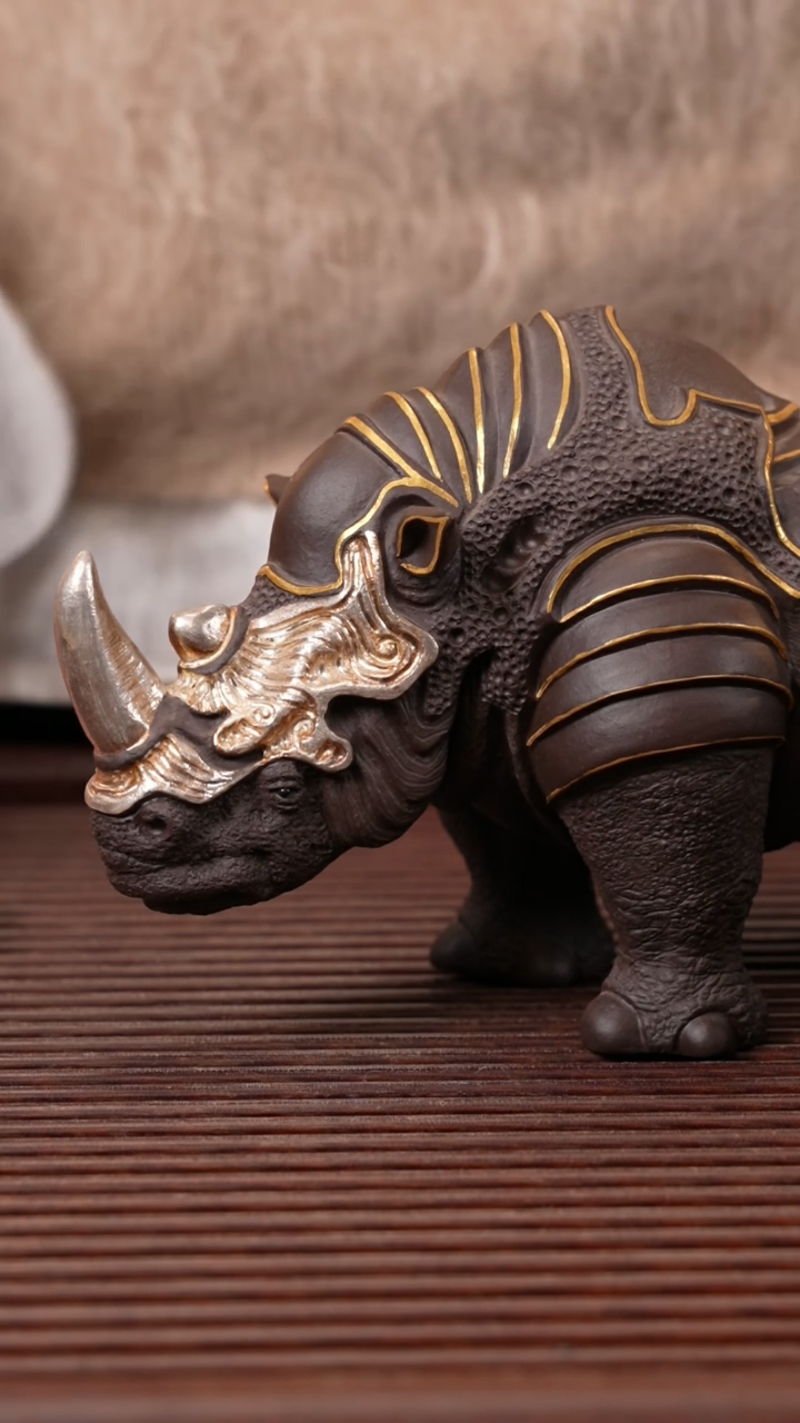 【闪购商品】紫砂茶宠铠甲犀牛