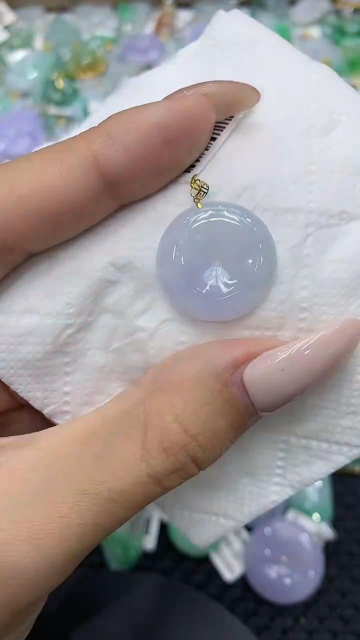 颈饰18K金镶嵌翡翠111111111111