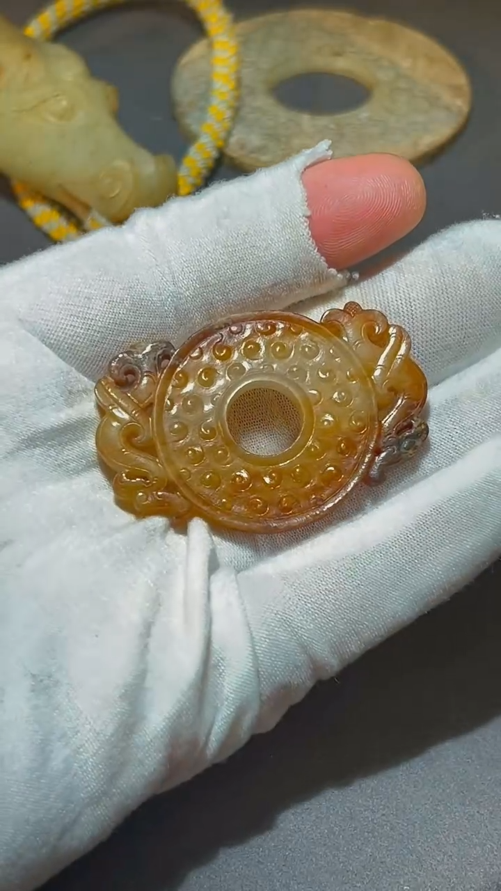 【闪购商品】和田玉颈饰未镶嵌111111111