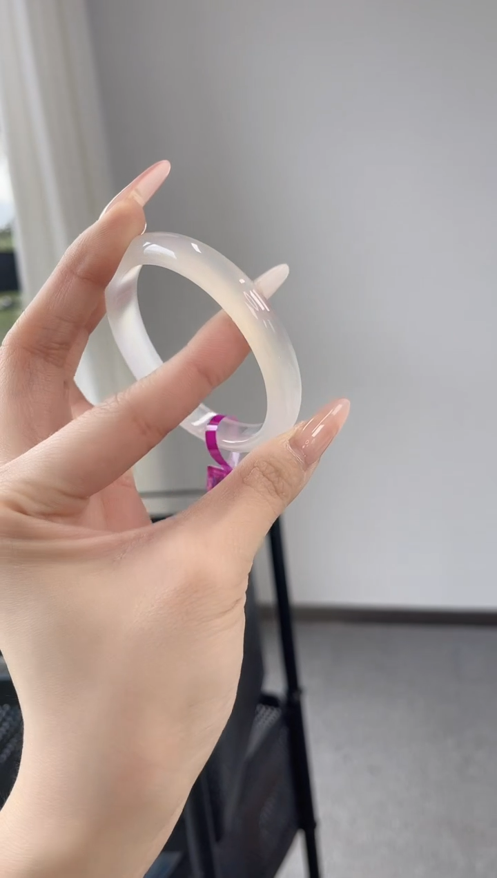 【闪购商品】玛瑙/玉髓手镯未镶嵌55-56圈