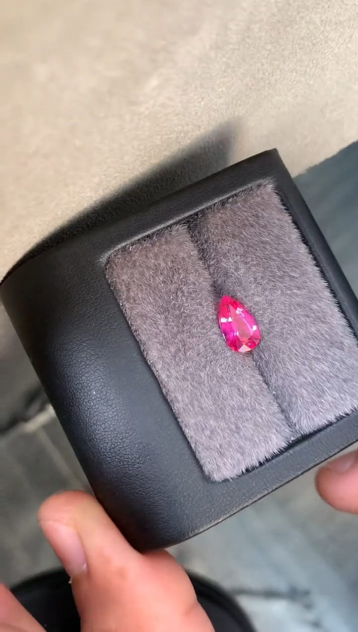 【闪购商品】定制尖晶石裸石未镶嵌2.20ct 水滴 粉色调
